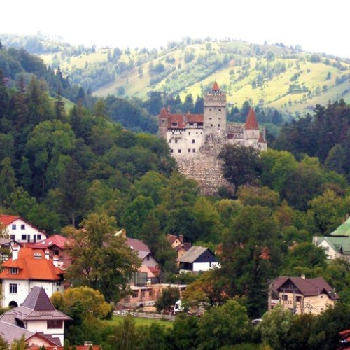 Expert propune abandonarea simbolurilor tradiționale în promovarea României