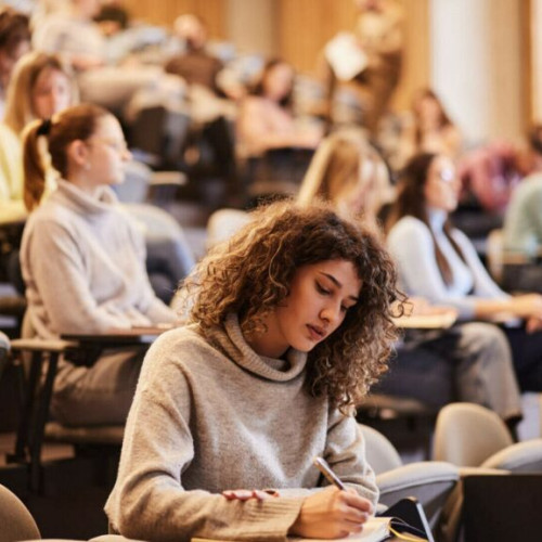 Universitățile din Iași deschid oficial anul universitar 2025-2026 cu festivități dedicate studenților