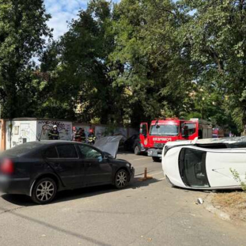 Trei persoane rănite într-un accident pe strada Protopop George Popovici din Timișoara