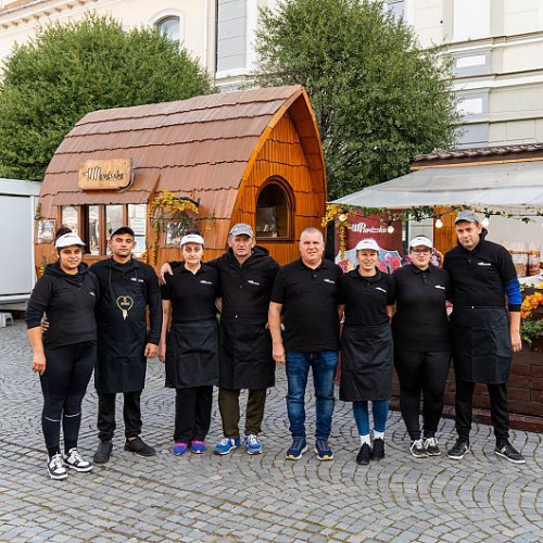 Parázska Kürtőskalács din Miercurea Ciuc a câștigat marele premiu la Festivalul Kürtőskalács