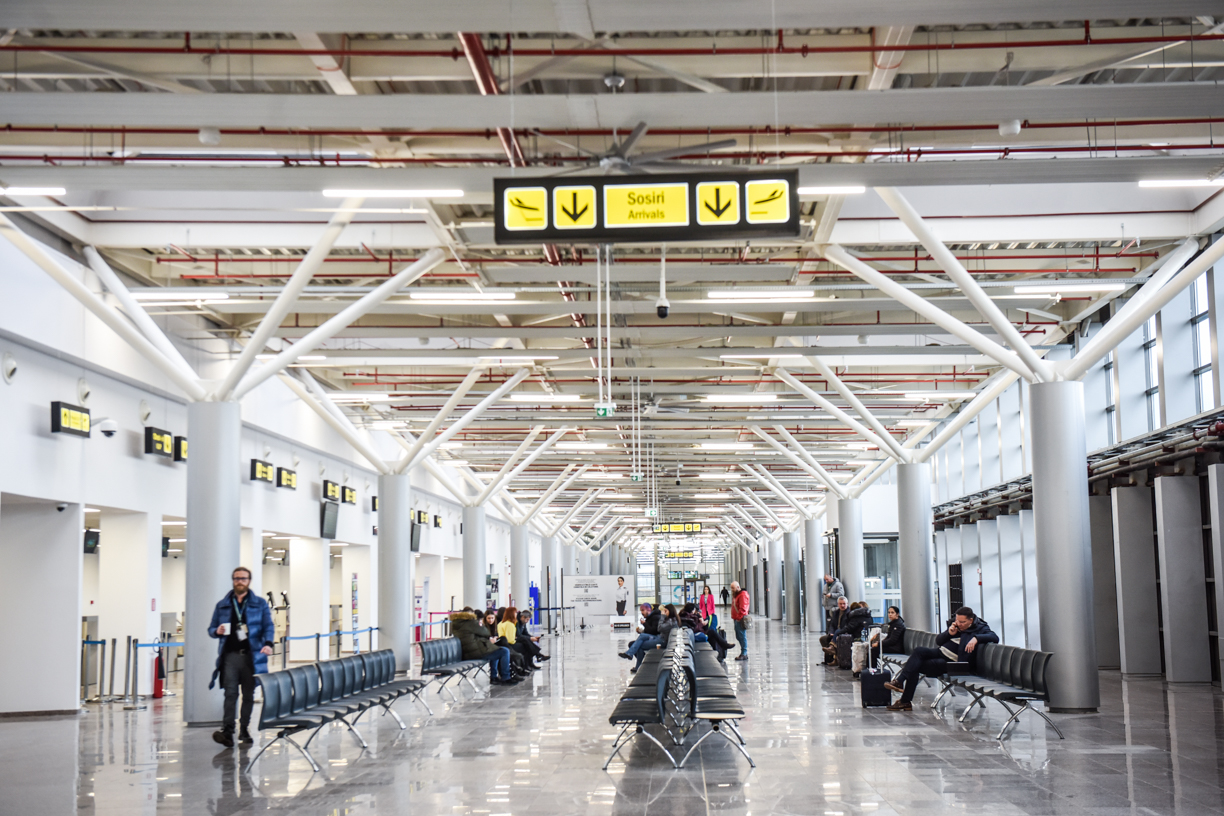 Consiliul județean Sibiu aprobă consultanța juridică pentru problema scanerelor de la aeroport