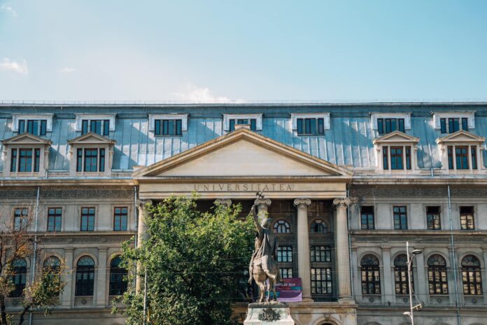 Universitatea din București sancționată pentru discriminare împotriva unei studente