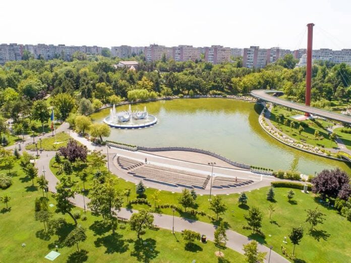 Începe curățarea lacului din Parcul Drumul Taberei pentru târgul West Side Christmas Market