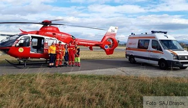 Două persoane intoxicate grav cu metanol în Șercăița, un bărbat decedat