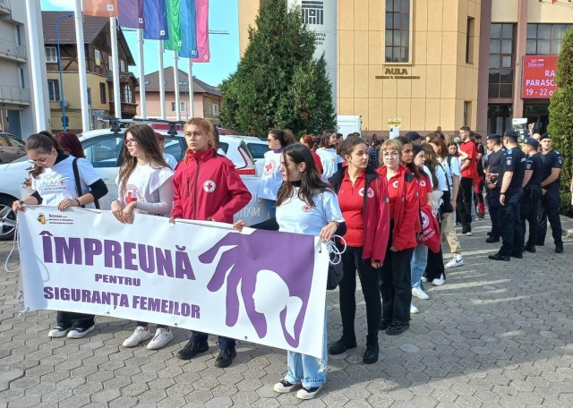 Marșuri pentru siguranța femeilor în mai multe orașe din România