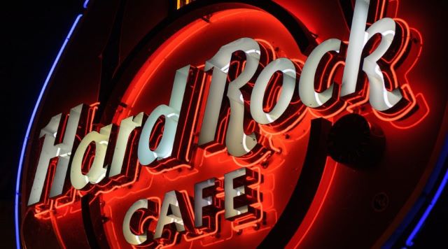 Hard Rock Cafe își extinde prezența în Brașov până în 2030