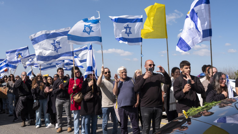 Hamas predă cadavrele a patru ostatici morţi armatei israeliene