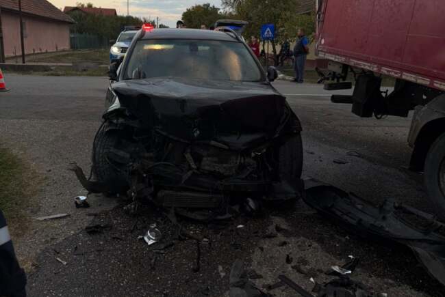 Comentariile pe site-uri necesită completarea câmpurilor obligatorii