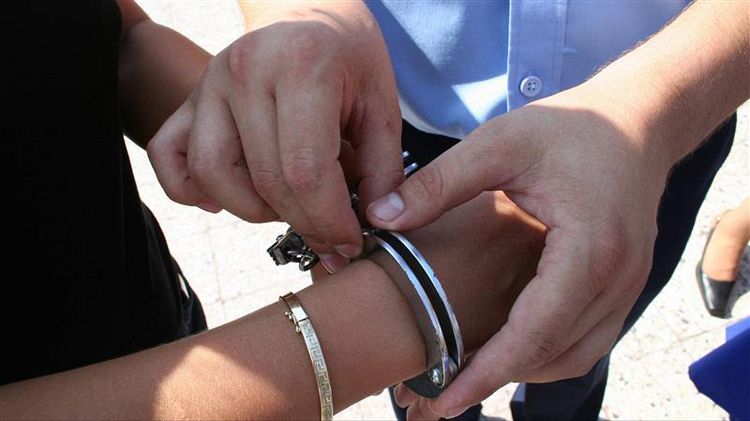 Două persoane arestate pentru agresiuni grave în localitatea Ghelința, Covasna