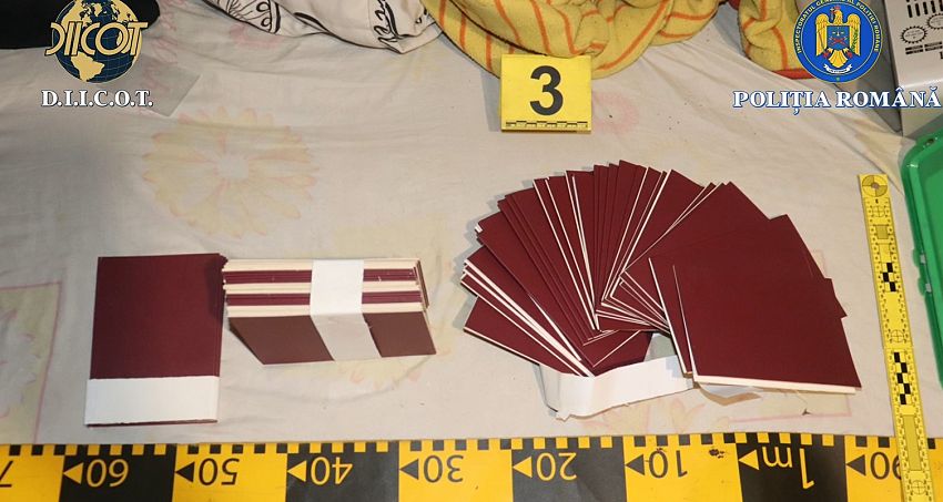 Șase persoane suspectate de falsificare și vânzare de documente, reținute în Covasna