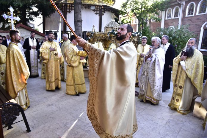 Parohia Roșu din Chiajna și-a sfințit cantina socială într-o zi de sărbătoare
