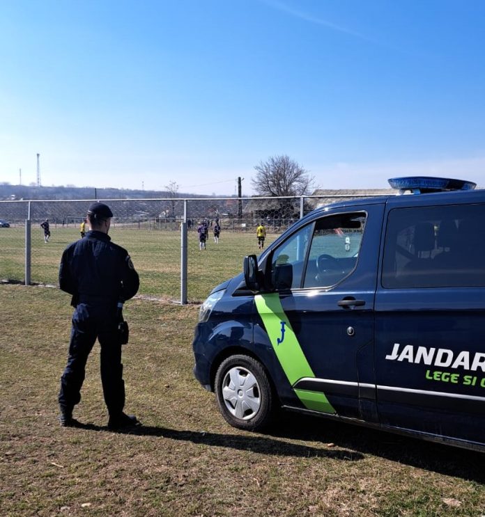 Forțe de ordine asigură liniștea la evenimente sportive din Vrancea în acest weekend