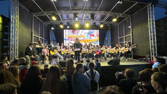 Copiii din Berceni au celebrat tradițiile locale prin ateliere și spectacole culturale