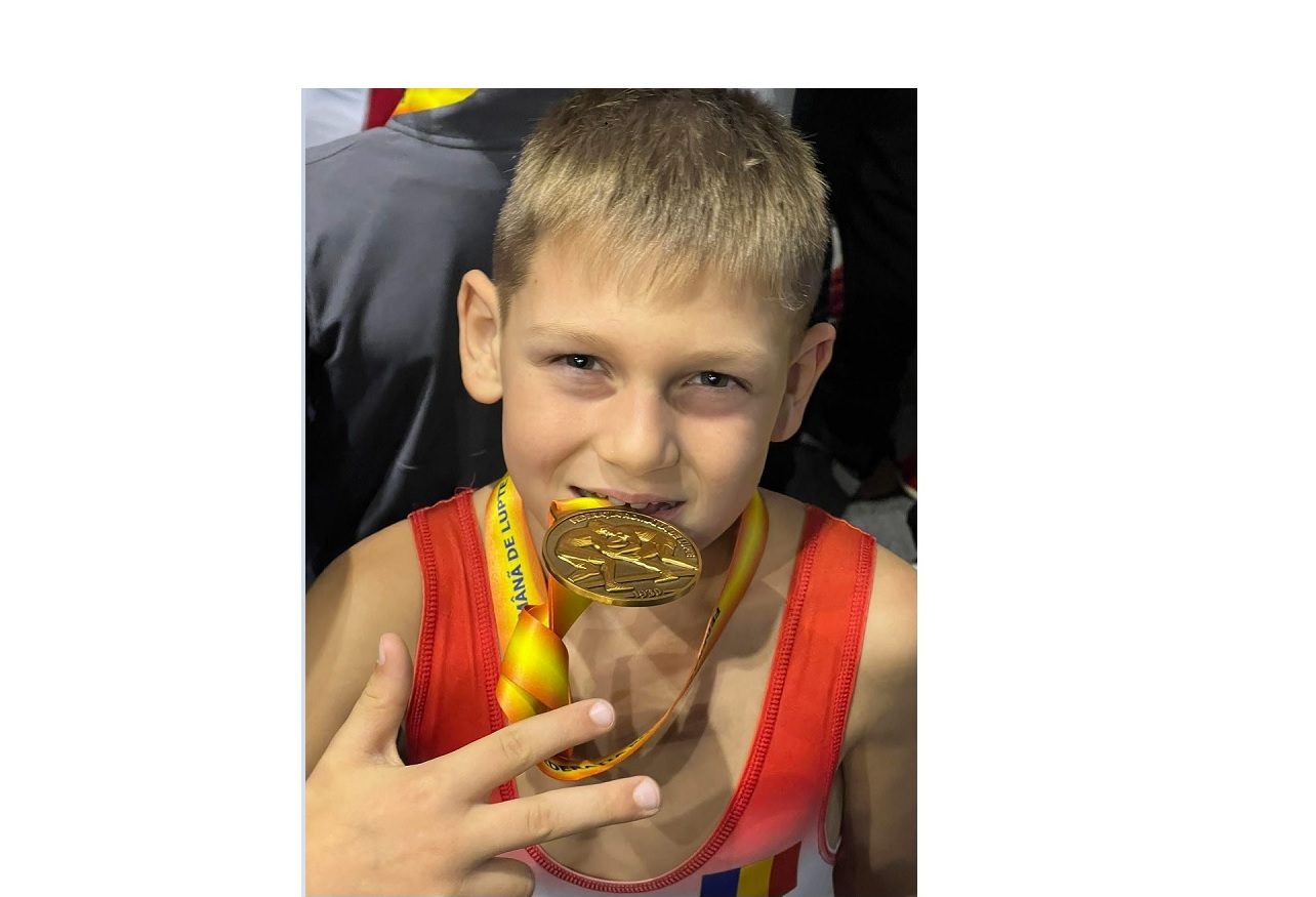 Gerard Posmag, campion național la lupte, performanță școlară și sportivă remarcabilă