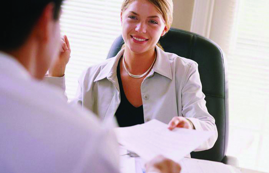 AJOFM Brăila organizează bursa locurilor de muncă pentru absolvenţi cu 166 posturi disponibile