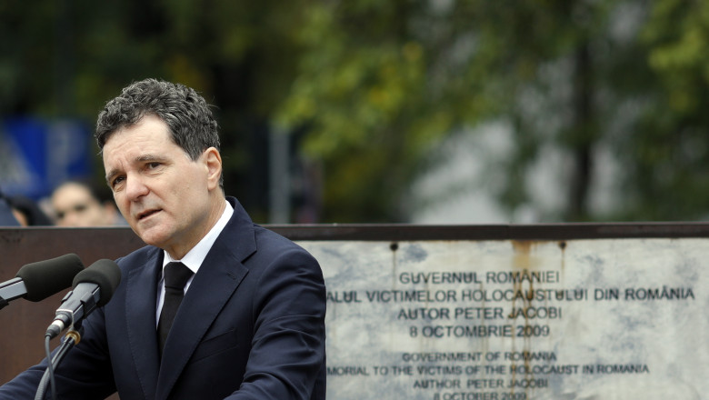 Lider evreu îl critică pe Nicușor Dan pentru opoziția față de legea anticult extremism