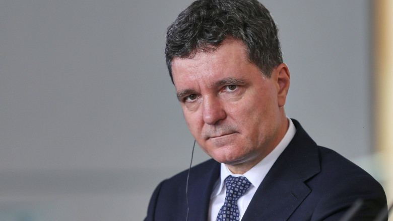 Strategia națională de apărare va aborda războiul hibrid și corupția