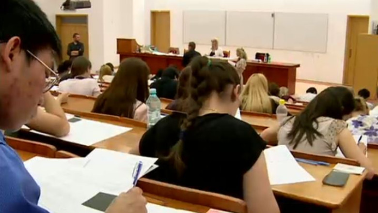 Studentă din Constanța a câștigat în instanță împotriva unei universități pentru taxa de transfer