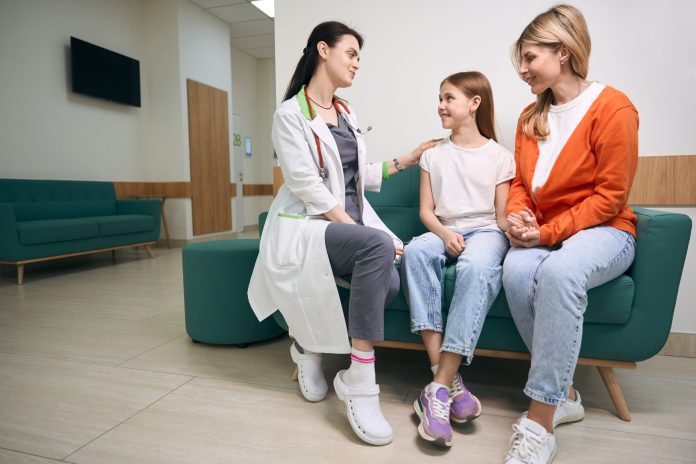 Cine poate beneficia acum de vaccinul HPV și cum se obține acesta