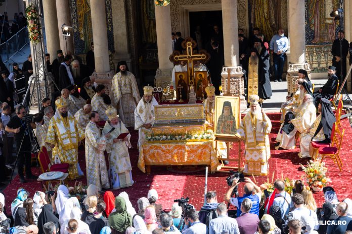 Fostul stareț Sofian de la Antim, canonizat în 2024, aduce pace credincioșilor