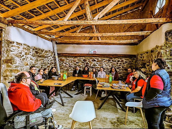 La Căsuța Prieteniei continuă atelierele pentru incluziune și solidaritate