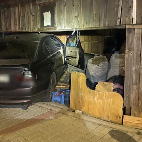 Două persoane rănite în urma unui accident pe strada Pacea din Botoșani