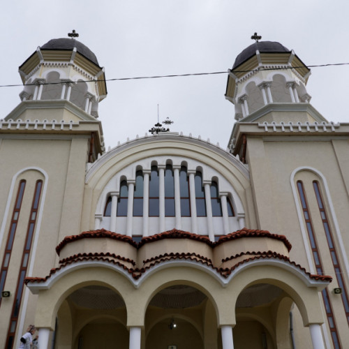 Gălățenii sărbătoresc Sfânta Cuvioasă Parascheva, ocrotitoarea Moldovei