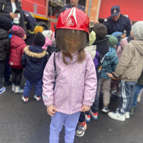 Copiii de la grădiniță au descoperit meseria de pompier la ISU Galați