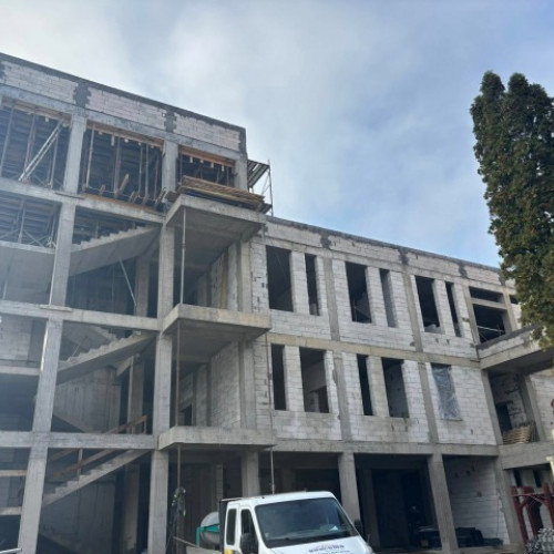Noua clădire a Spitalului Municipal Săcele, realizată în proporție de 50%