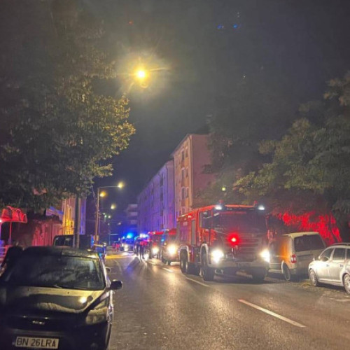Explozie în bloc din Bistrița: un pensionar rănit ușor, 16 persoane evacuate