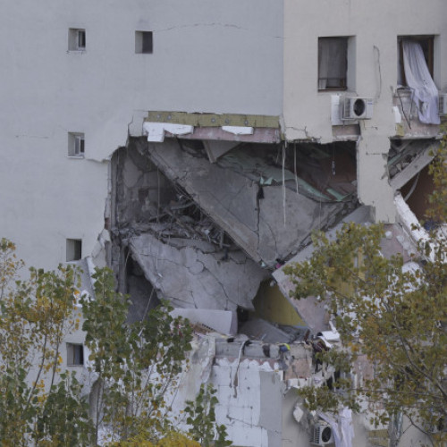 Intervenția rapidă pentru siguranța blocului afectat de explozia din Rahova, esențială