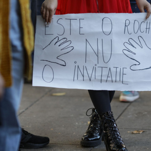 Marșul împotriva violenței asupra femeilor ajunge la ediția a XI-a în mai multe orașe din România