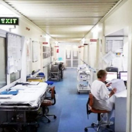 Trei persoane cu arsuri grave după explozia din Sector 5, internate în spitale din București