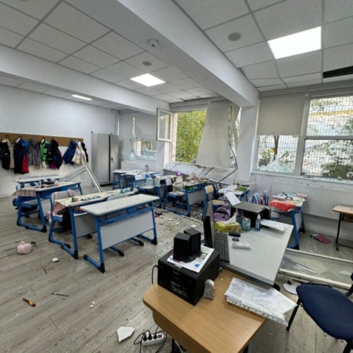 15 săli de clasă avariate după explozia de la liceul Dimitrie Bolintineanu din București