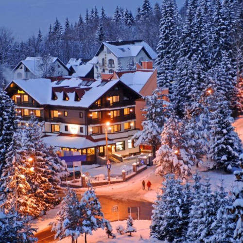 Vacanțele de Crăciun și Revelion în România ating prețuri ridicate, cu oferte variate în stațiuni