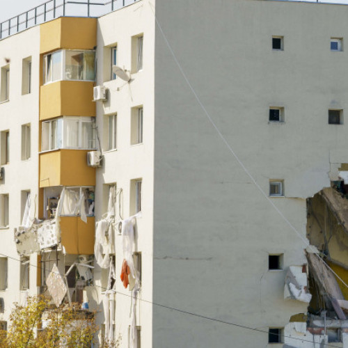 Primele patru familii afectate de explozia din Rahova s-au mutat în apartamente mobilate