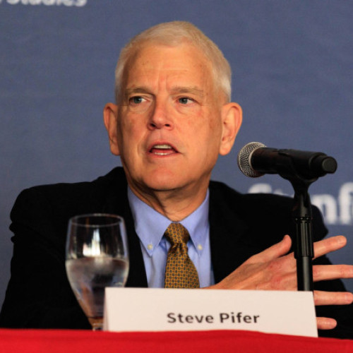 Diplomat american critică eforturile Casei Albe în criza din Ucraina