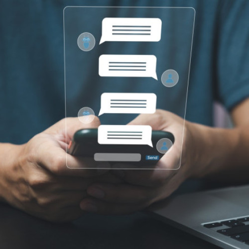 Autoritatea olandeză avertizează: chatboții AI influențează părtinitor alegerile