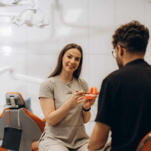 Recuperarea după implant dentar: cum să te vindeci rapid și fără probleme