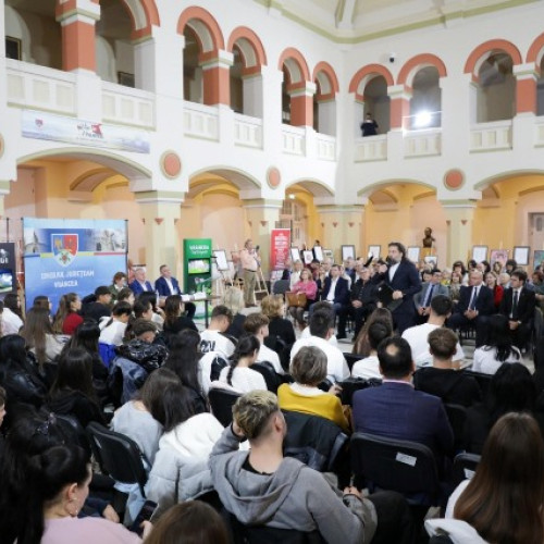 Eveniment dedicat vinului vrâncean aduce împreună pasionați și experți la Muzeul Vrancei