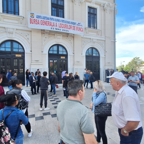 Bursa locurilor de muncă pentru absolvenți, organizată la Drobeta Turnu Severin