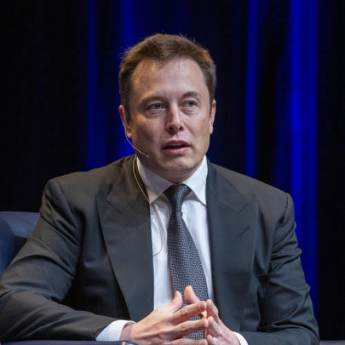 Elon Musk criticizează șeful interimar al NASA din cauza contractului Artemis 3