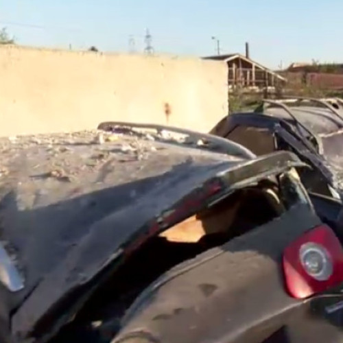 Zeci de mașini avariate grav în urma exploziei din Rahova, multe declarate daună totală