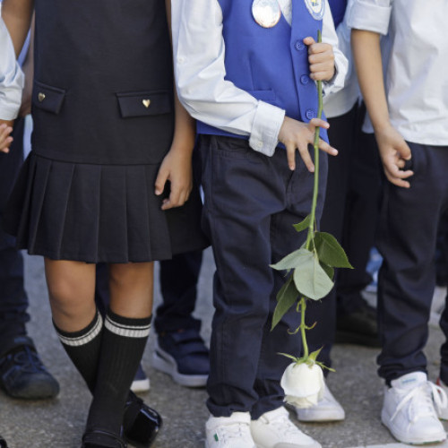 Profesor din Ilfov, filmat în timp ce jignește elevi de clasa I la școală