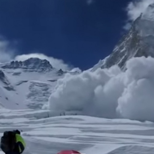 Risc ridicat de avalanșă în masivul Bucegi la altitudini mari