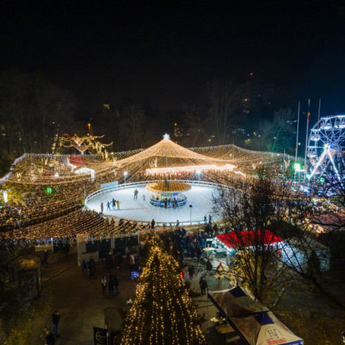 Feerie de iarnă la Galați cu paradă de mașini de epocă și petrecere în aer liber