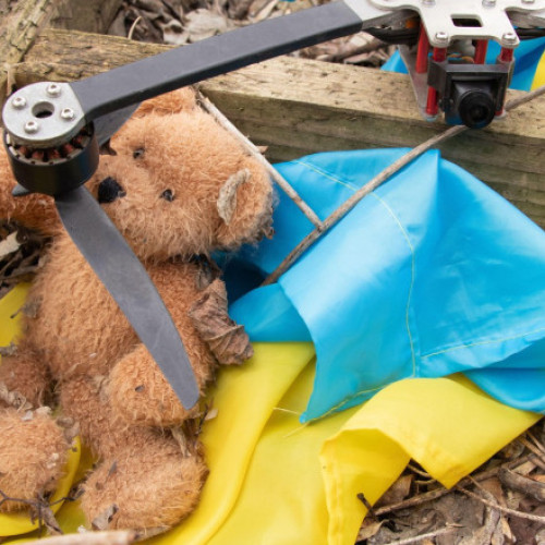 Copiii ucraineni din teritoriile ocupate sunt militarizați și îndoctrinați în școlile controlate de Rusia