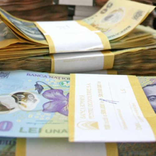 Bărbat din Botoșani recuperat după o fraudă de 385.000 lei printr-o platformă falsă