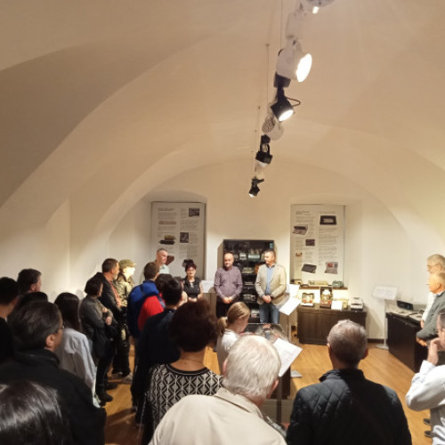 Tur ghidat gratuit la expoziția „101 ani de evoluție a calculatoarelor” în Cetatea Oradea