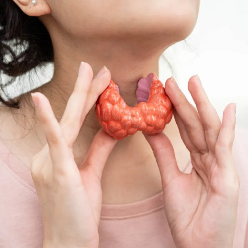 Toamna afectează tiroida prin schimbări de temperatură și niveluri de stres